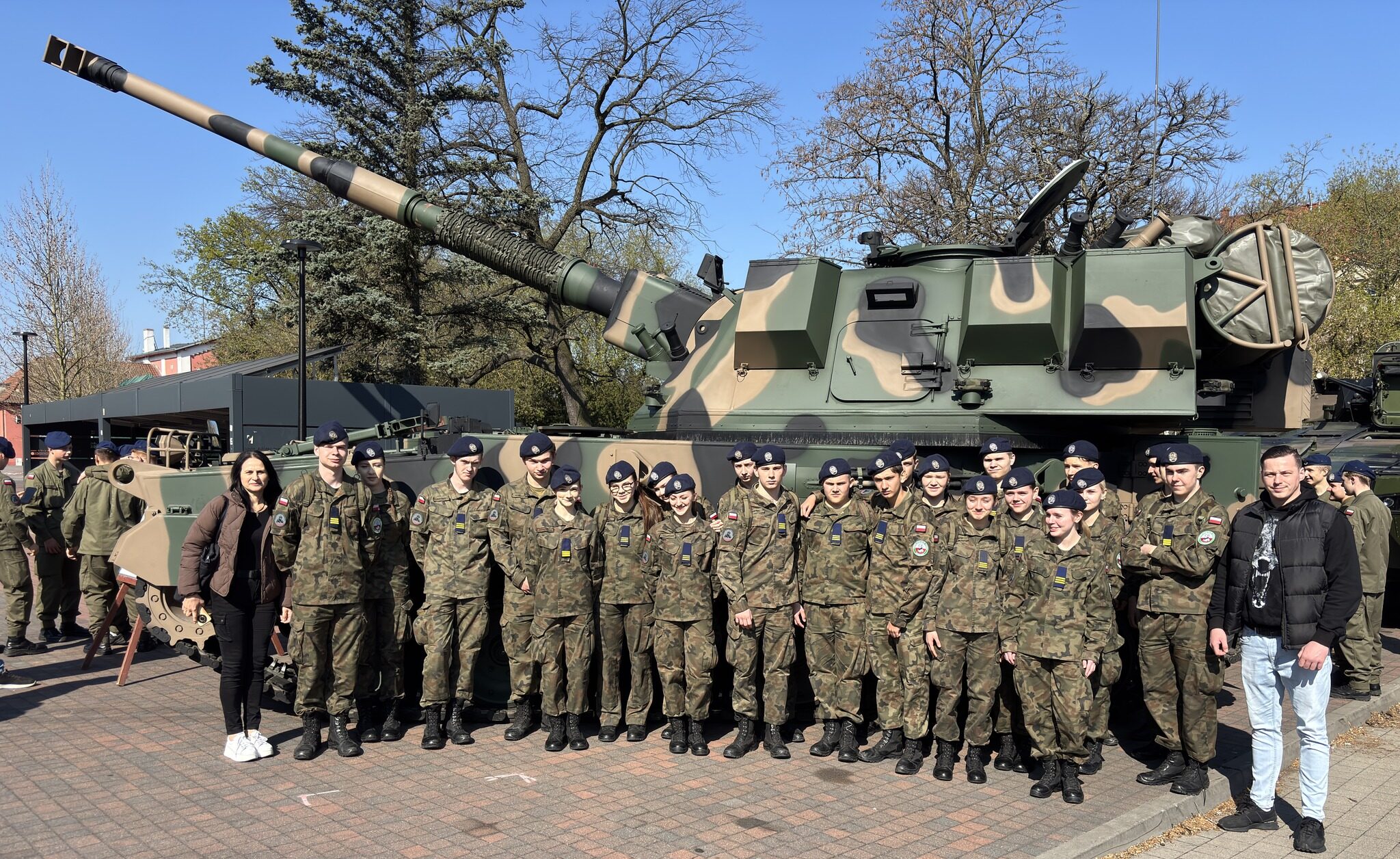 Udział uczniów I ZS we Wschowie w Wojskowych Targach Służby i Pracy
